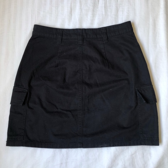 Black Skirt - Picture 2 of 3